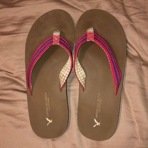 American Eagle flip flops